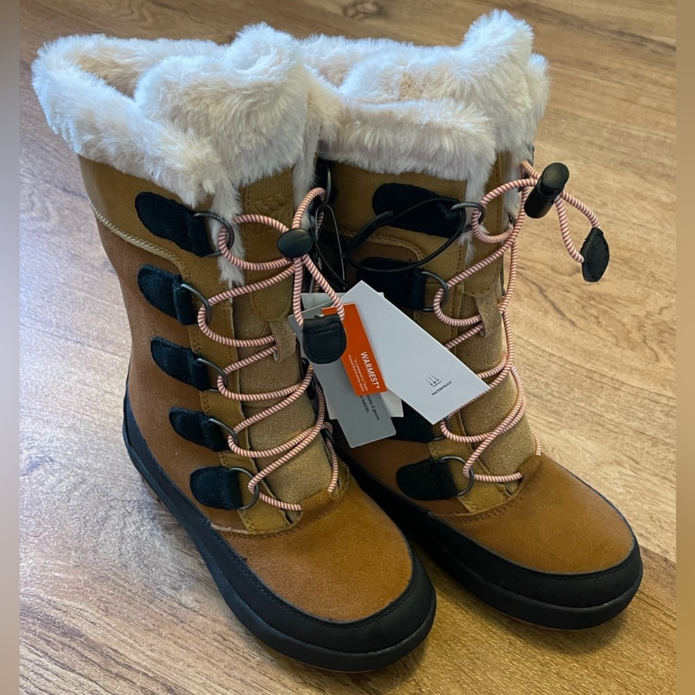 All In Motion Girls Winter Boots Size 13